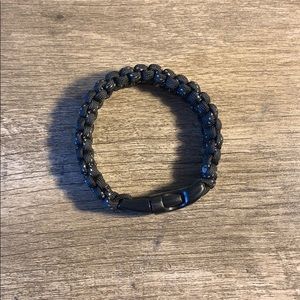 Weaved bracelet
